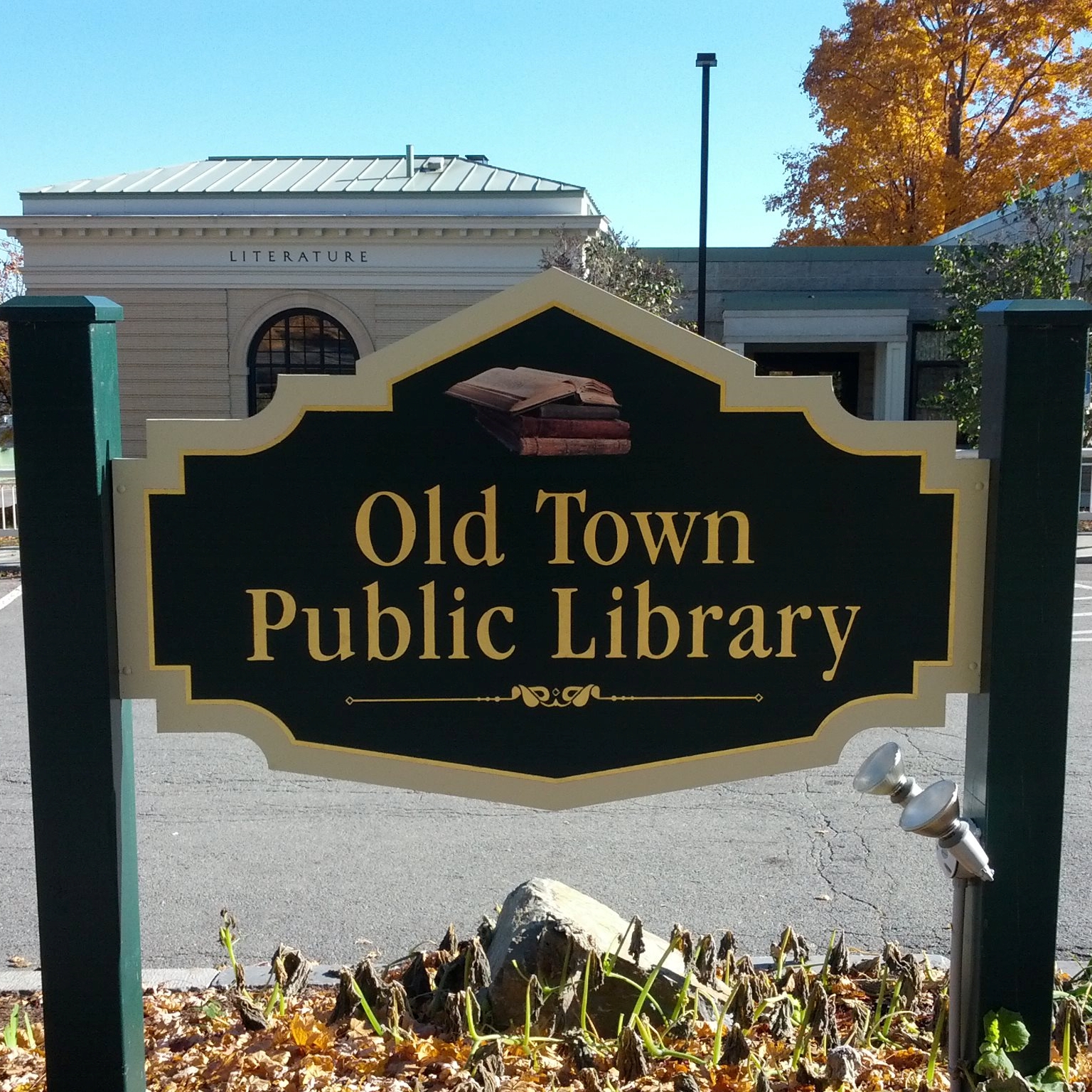 Old Town Public Library in Maine